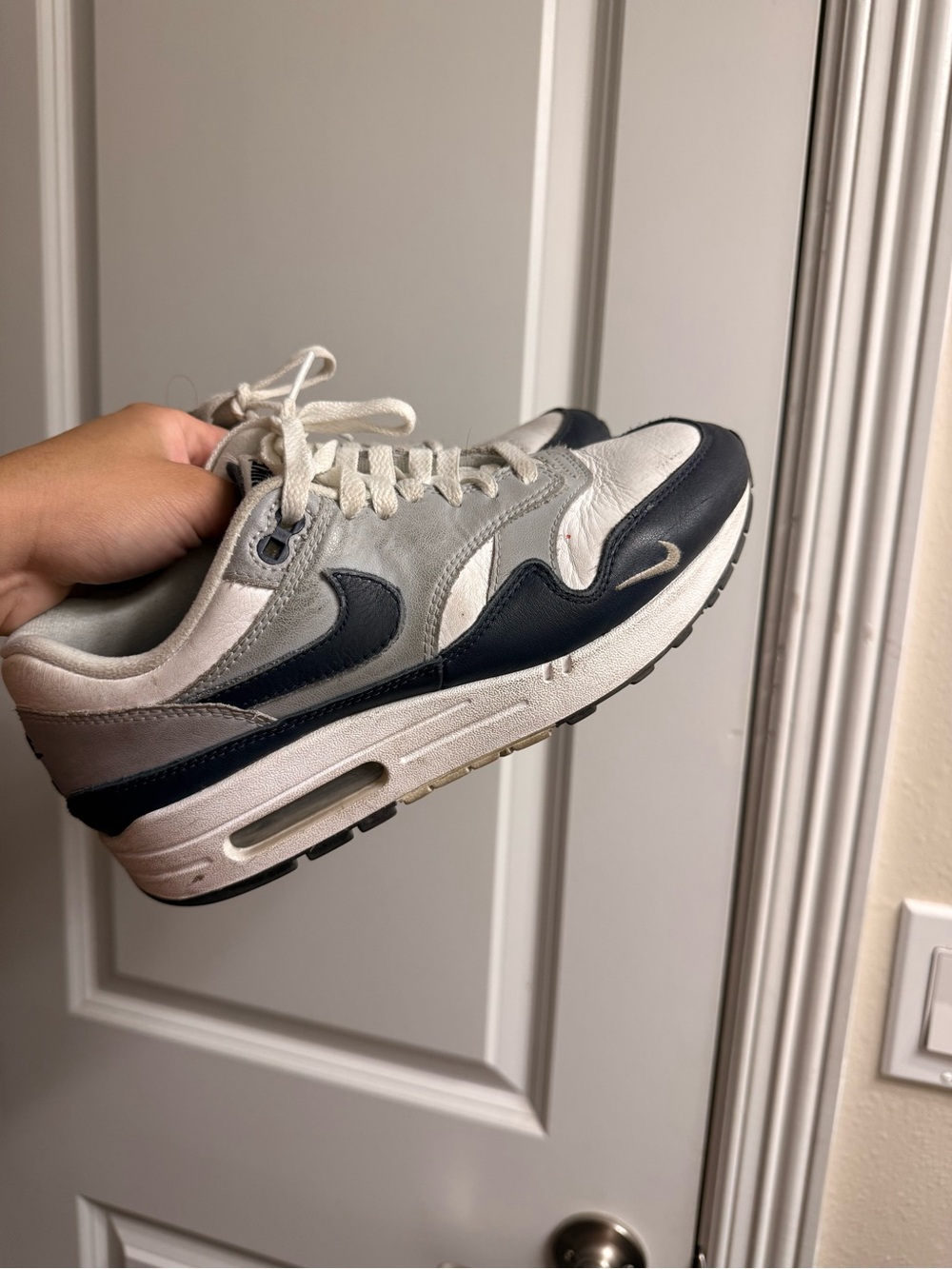 Nike White, Light Gray & Navy Retro Runner